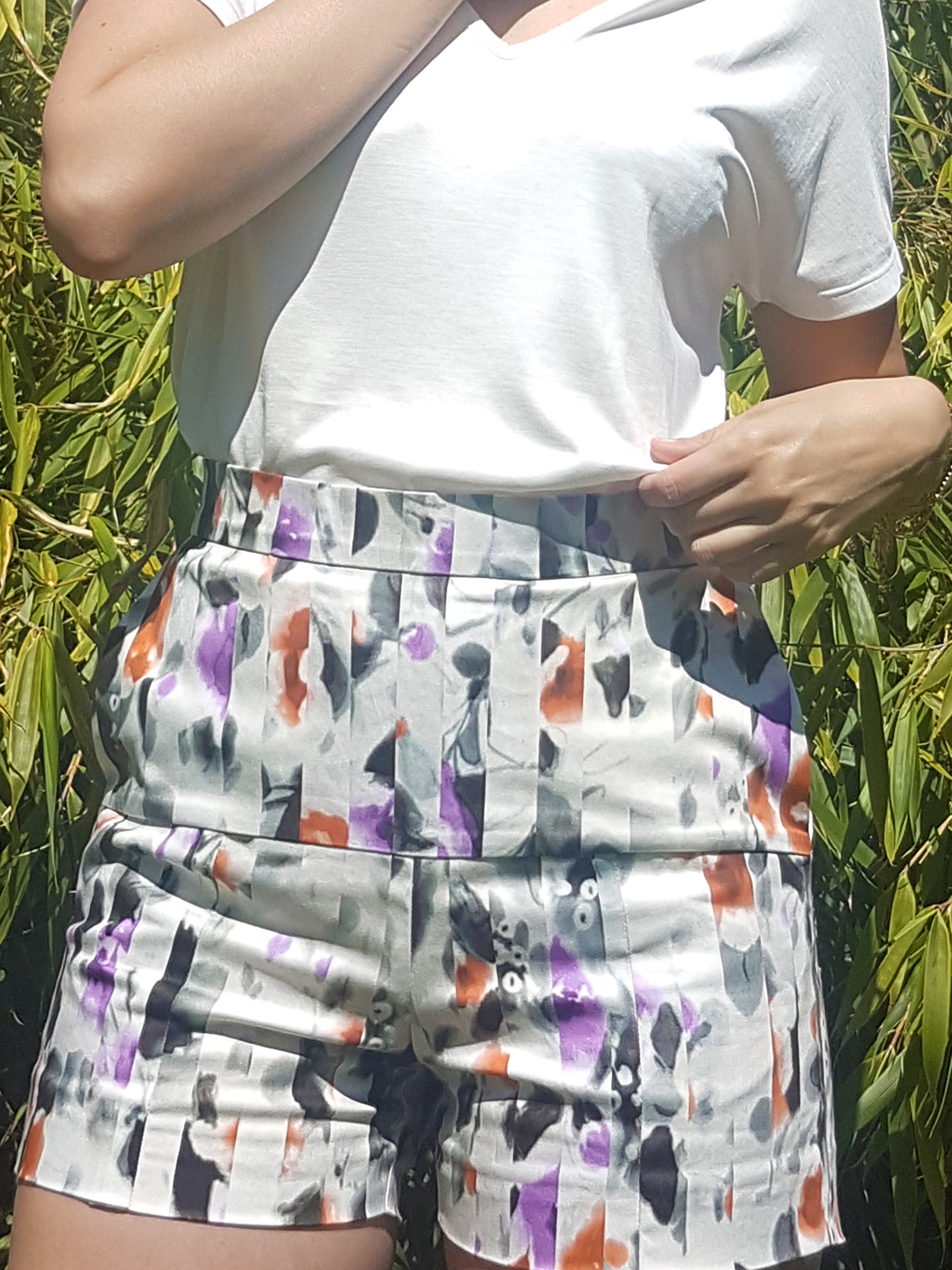 SHORT AKEBIA