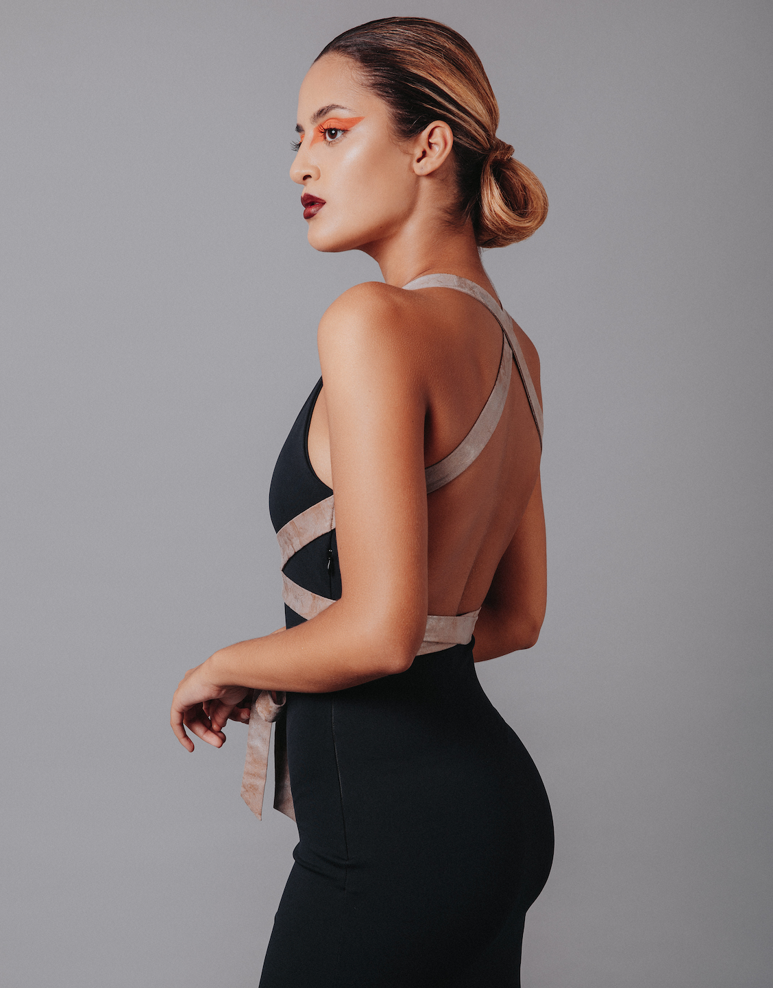 Robe noire de soirée dos nu